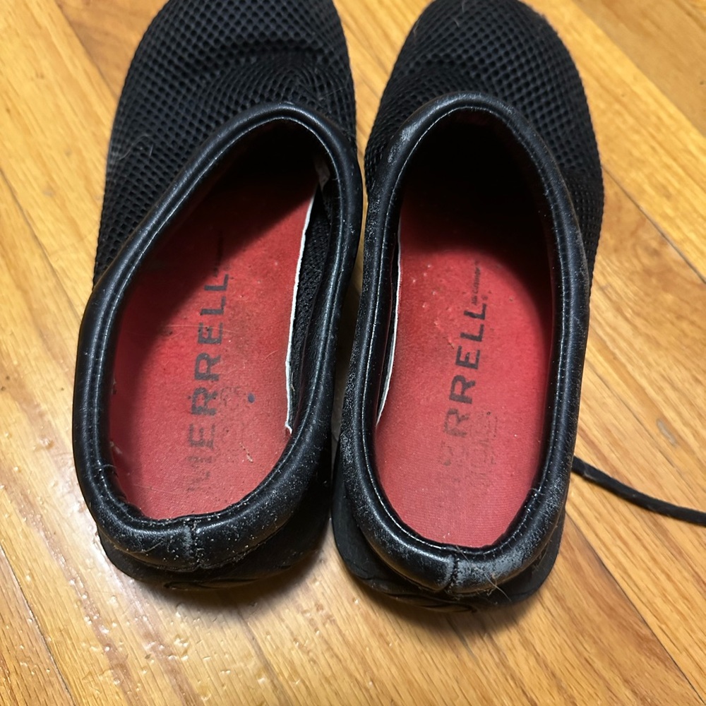 Merrell Black Slip-On Flats Minimalist Design